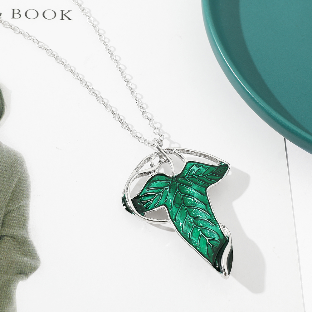 Vintage Green Leaf Pendant Nec - Vintage Fashion Necklace review and price