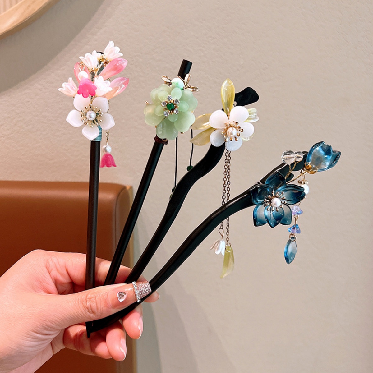 Exquisite Flower Tassel Wooden - Vintage Fashion In Chinese review and price