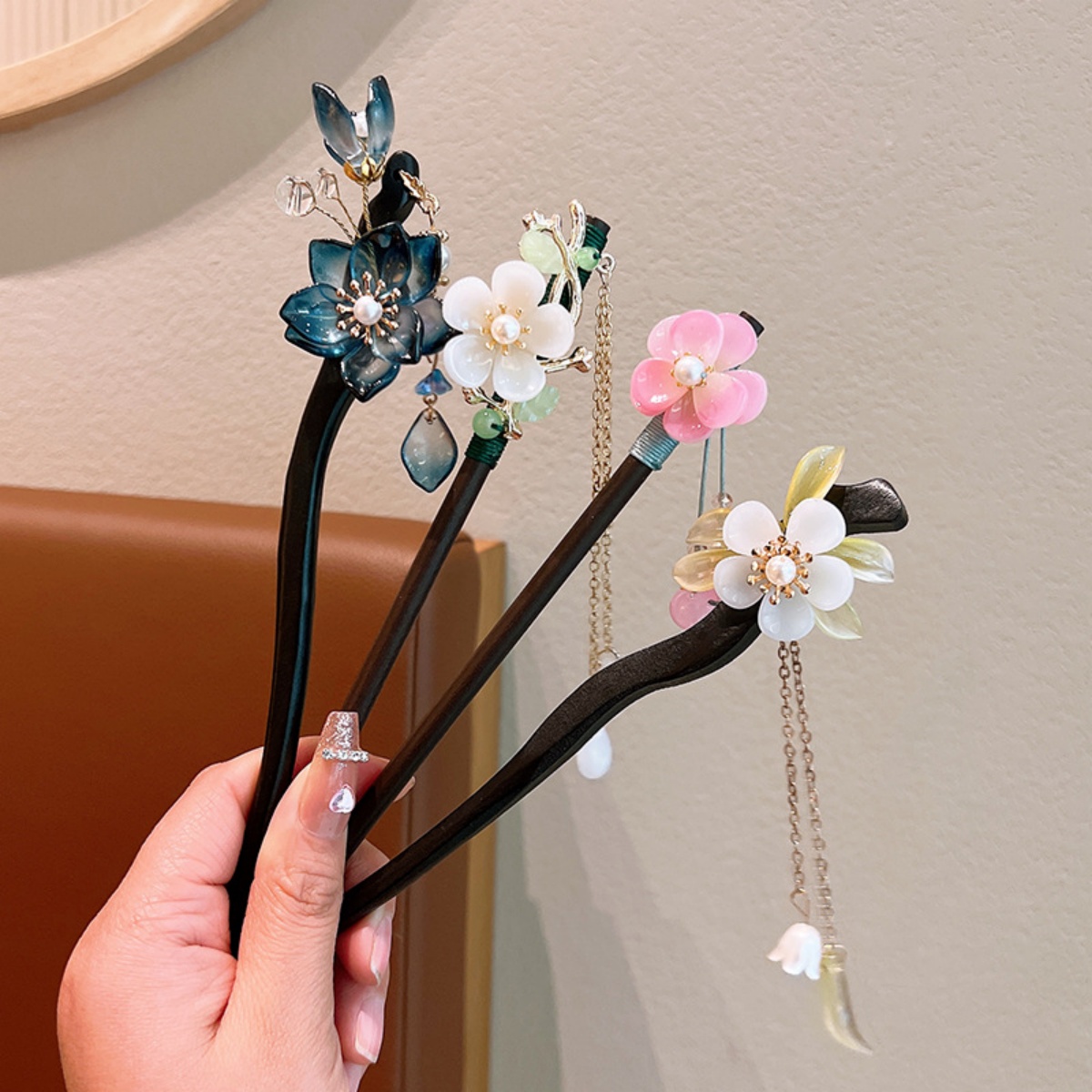 Exquisite Flower Tassel Wooden - Vintage Fashion In Chinese review and price